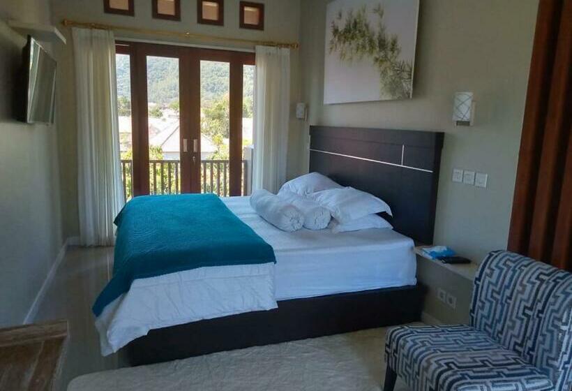 פנסיון The Villa S Kubu Sandan