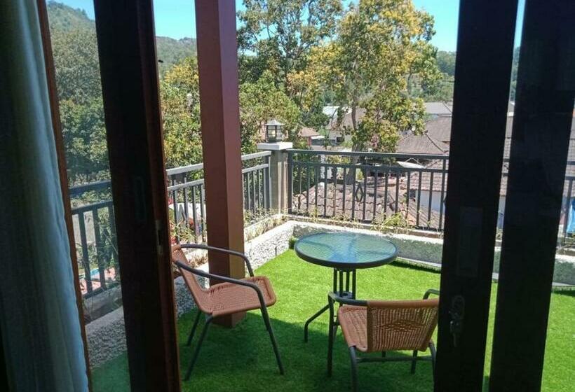 פנסיון The Villa S Kubu Sandan