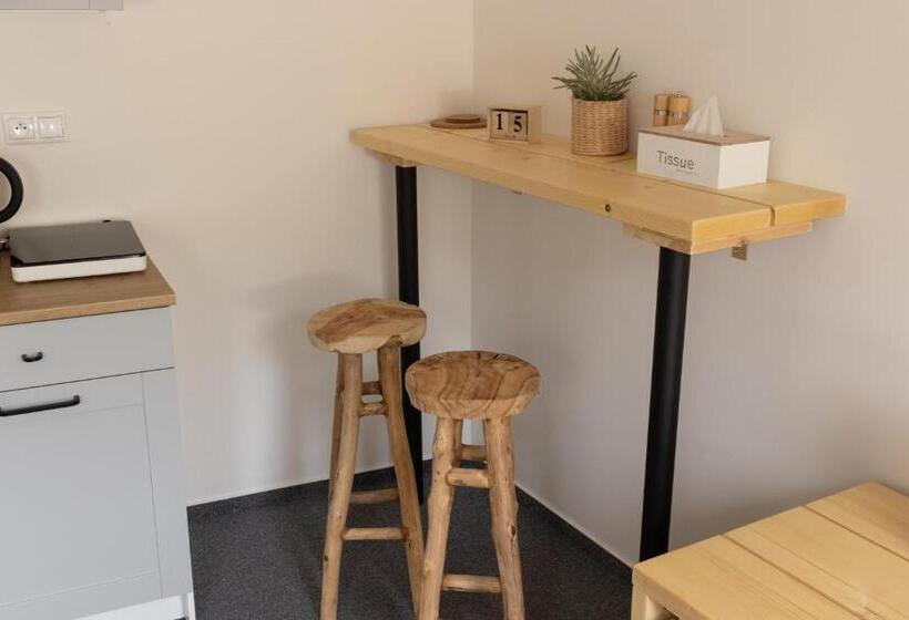 بنسيون Treehouse Apartments