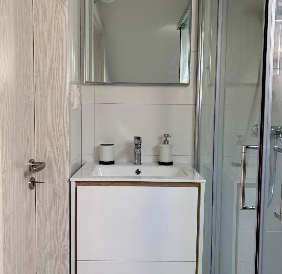 بنسيون Treehouse Apartments