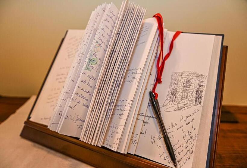 ペンション Vintage Balcony Guesthouse