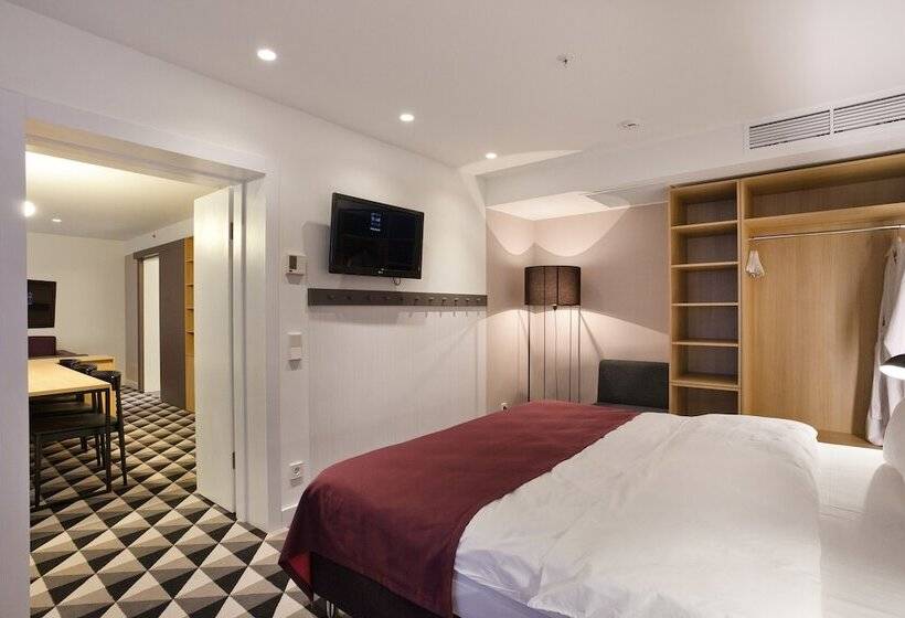 Azimut Hotel Voronezh