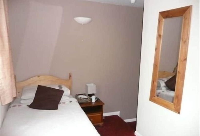 ベッドアンドブレックファースト The Dog Inn