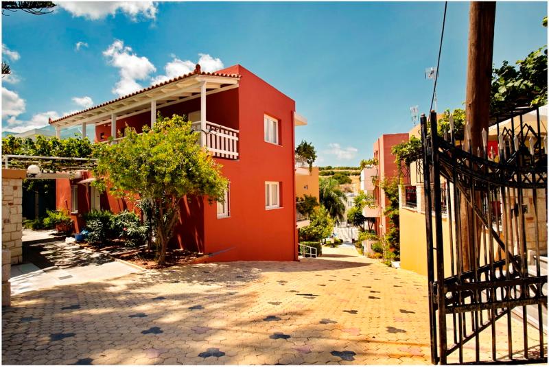 Bellos Hotel Apartments