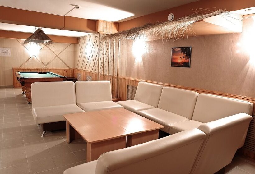 Business Hotel Avrora