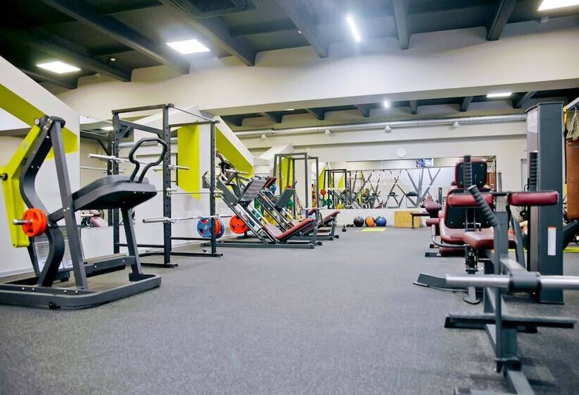 Business Hotel Avrora