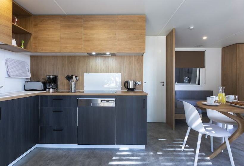 Domaine Résidentiel De Plein Air Odalys Tamarins Plage