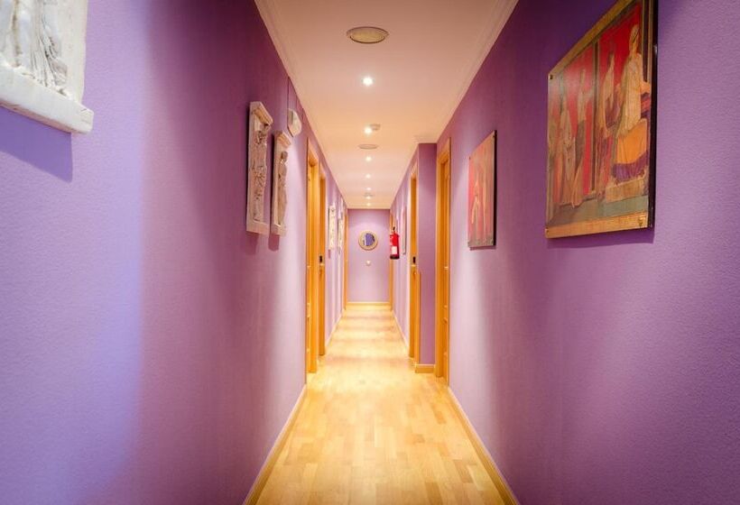 مسافرخانه Las Abadías