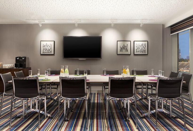 Hotel Aloft London Excel