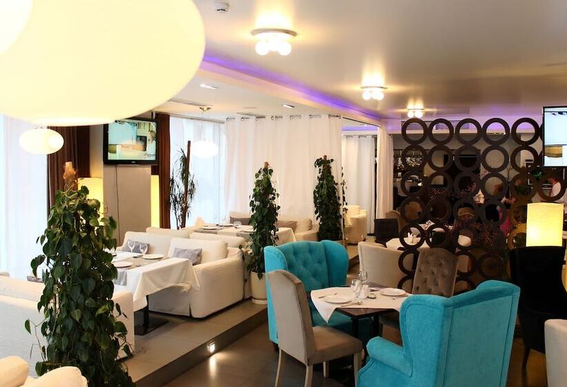 בית מלון כפרי Art