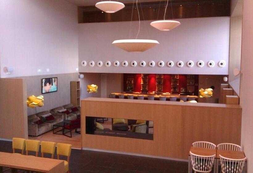 فندق Atenea Port Barcelona Mataro