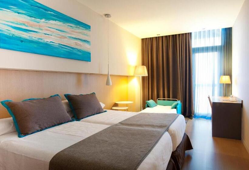 فندق Atenea Port Barcelona Mataro