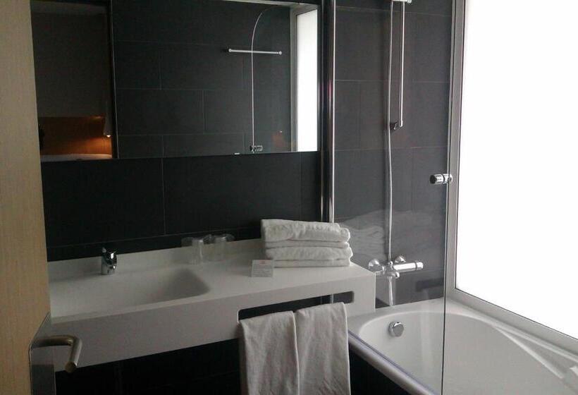 فندق Atenea Port Barcelona Mataro