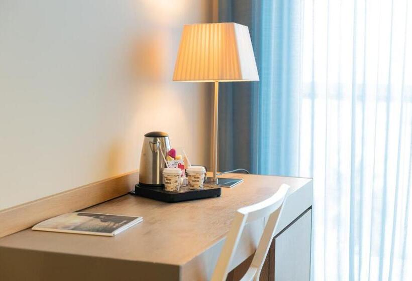 فندق Atenea Port Barcelona Mataro