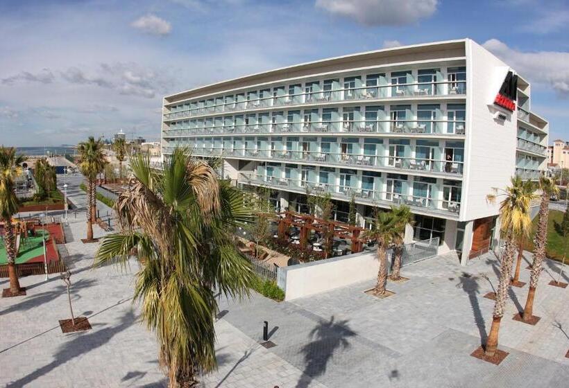 فندق Atenea Port Barcelona Mataro