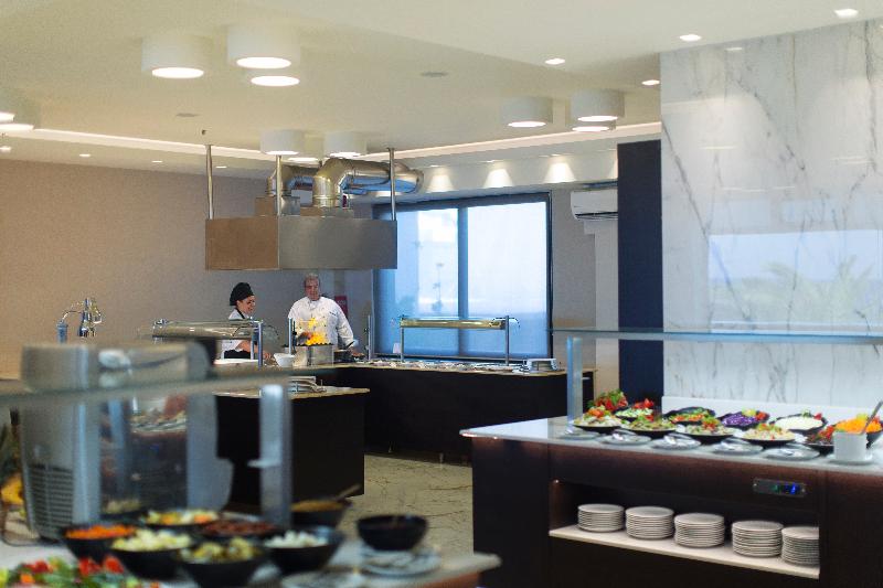 ホテル Atlantis Beach