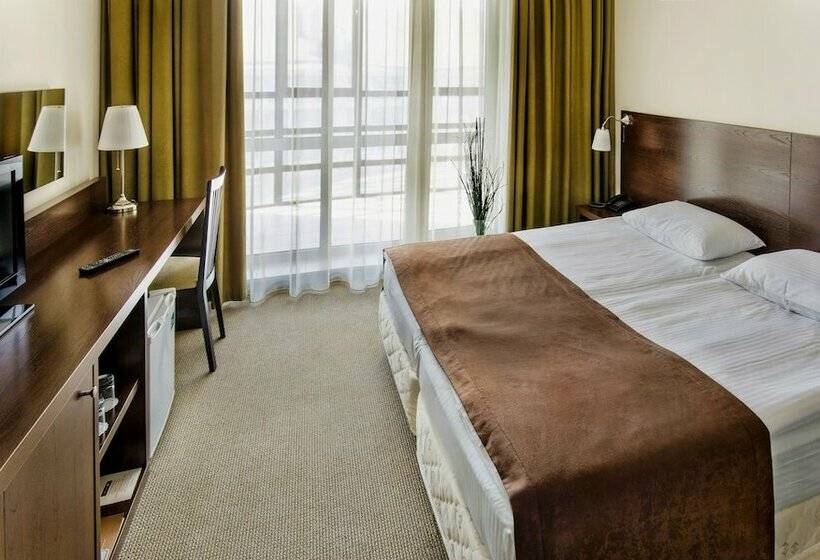 هتل Centre Avanta