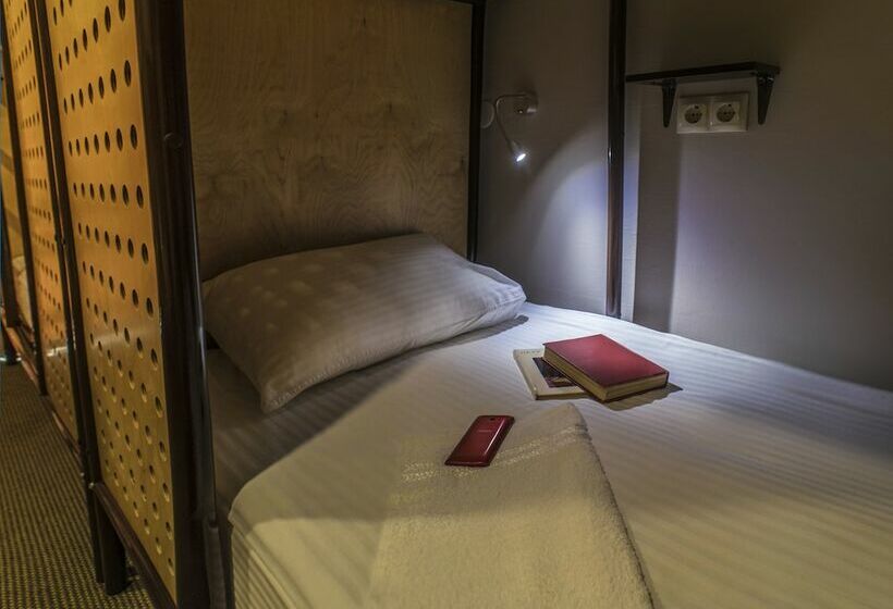 هتل Centre Avanta