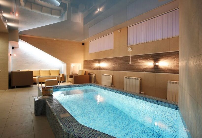 هتل Centre Avanta