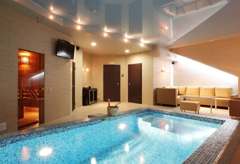 هتل Centre Avanta