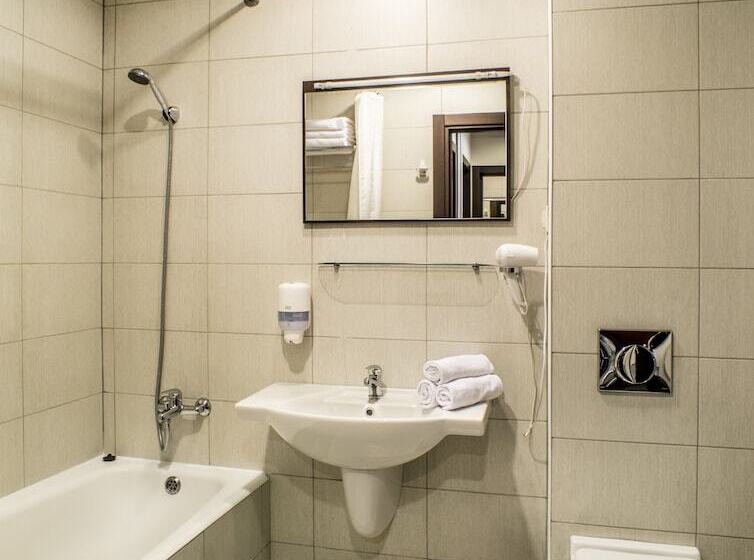 هتل Centre Avanta