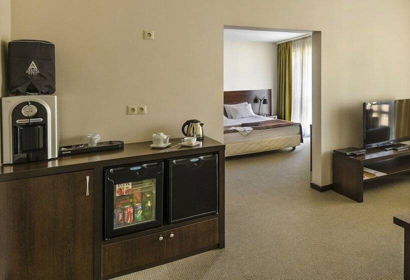 هتل Centre Avanta