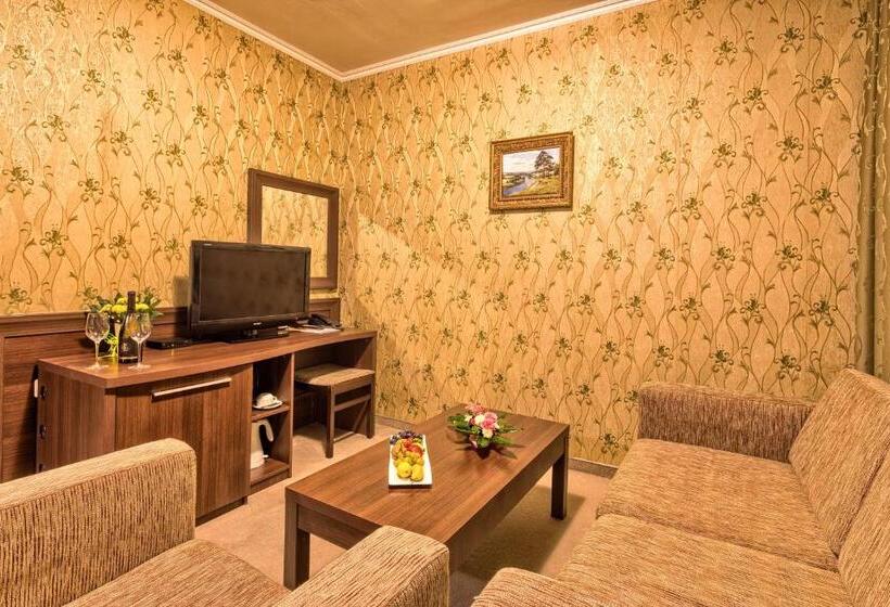 St. Spas Hotel & Balneo Complex