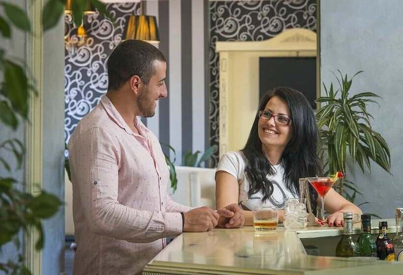 St. Spas Hotel & Balneo Complex