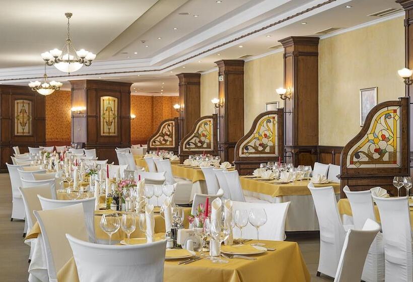 St. Spas Hotel & Balneo Complex