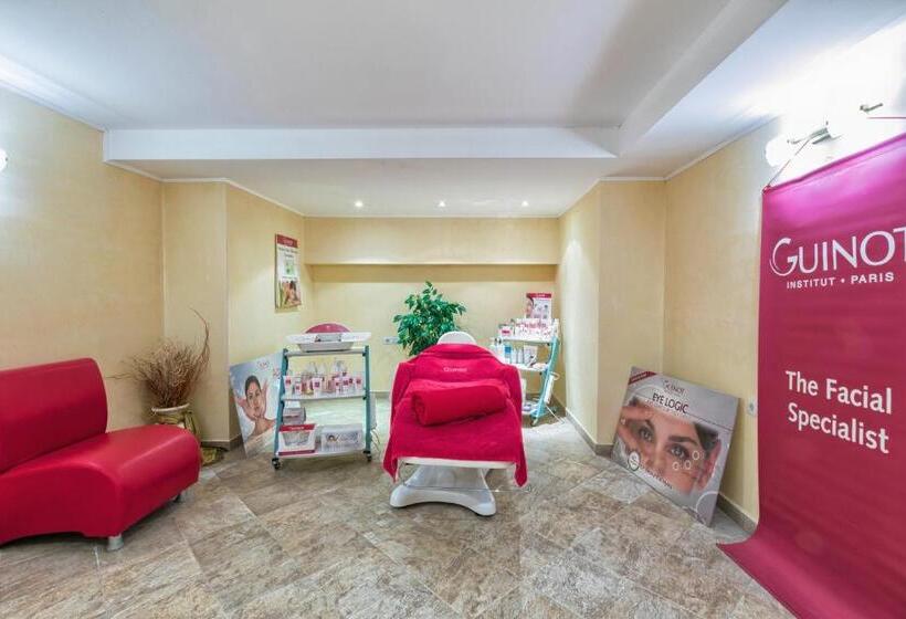 St. Spas Hotel & Balneo Complex