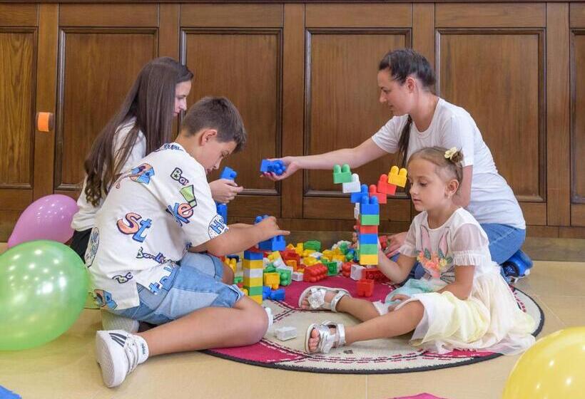 St. Spas Hotel & Balneo Complex