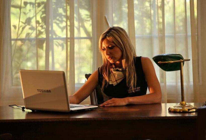 酒店 Belvedere Aeolis