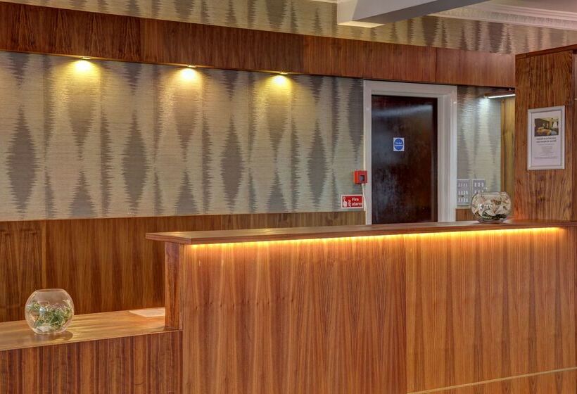 בית מלון כפרי Best Western Thurrock