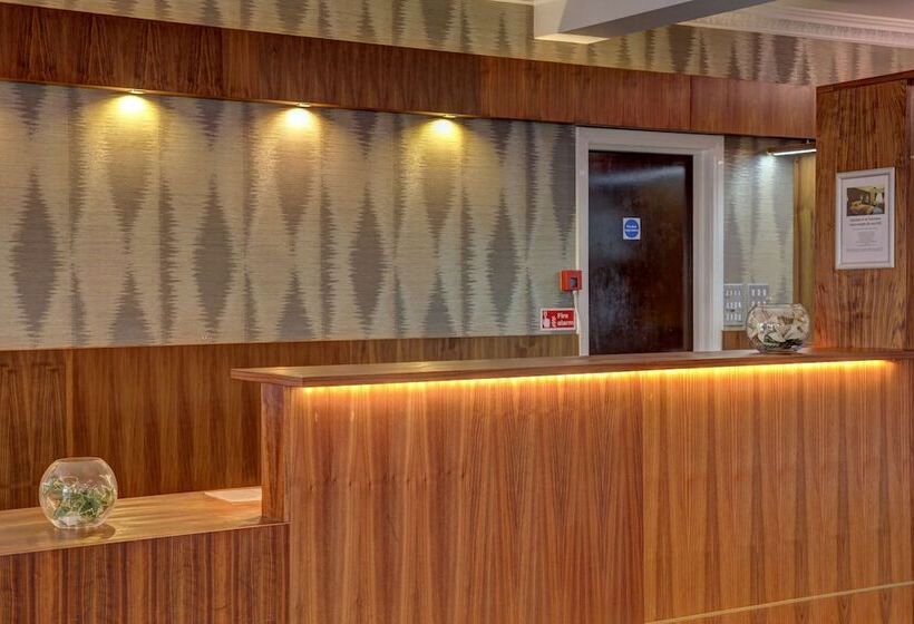 בית מלון כפרי Best Western Thurrock