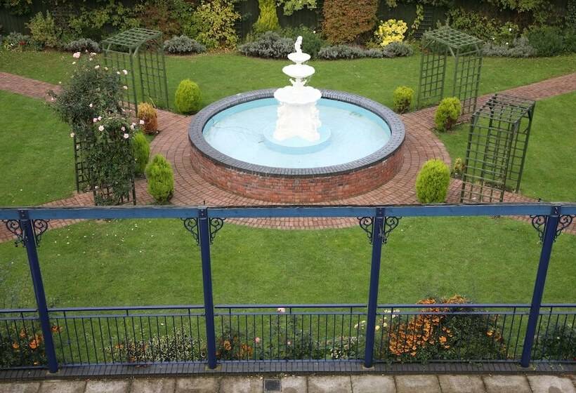 בית מלון כפרי Best Western Thurrock