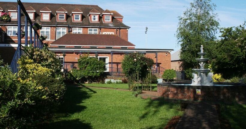 בית מלון כפרי Best Western Thurrock