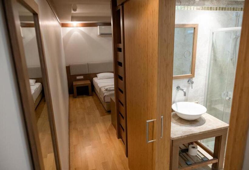 Отель Bitez Corner Boutique