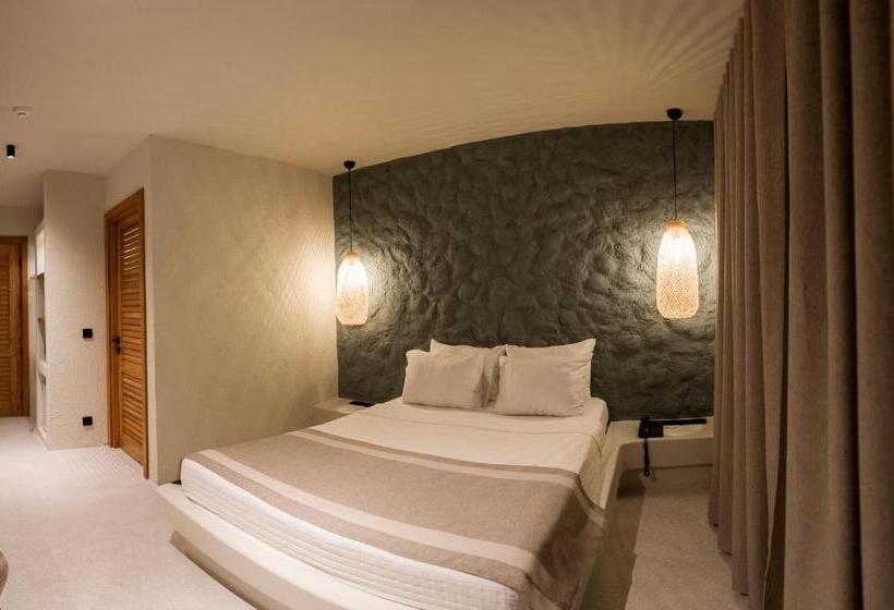 Отель Bitez Corner Boutique