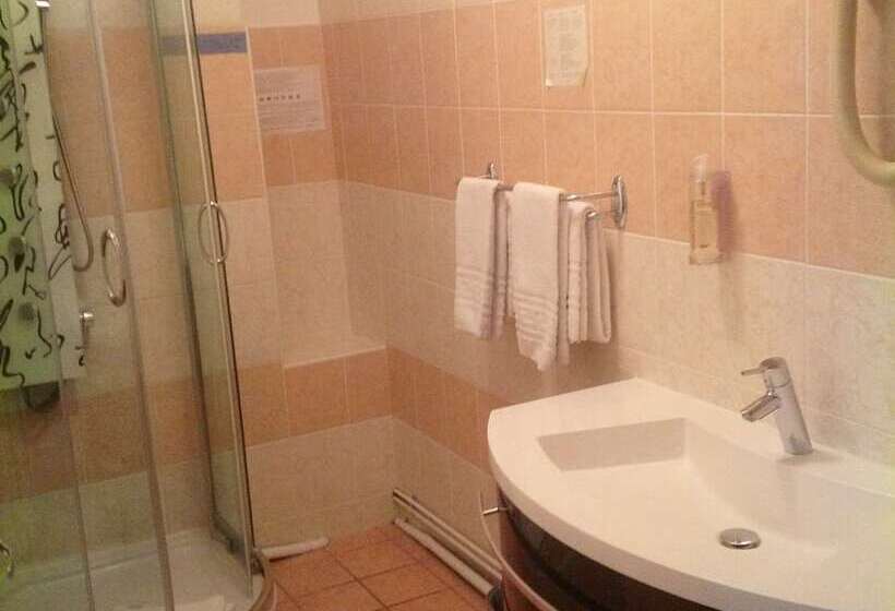 Brit Hotel Magdalena