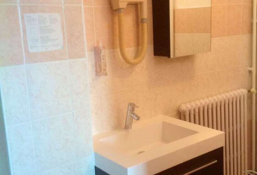 Brit Hotel Magdalena