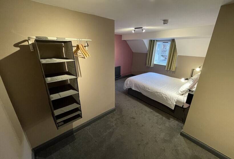 Отель Cadmore Lodge