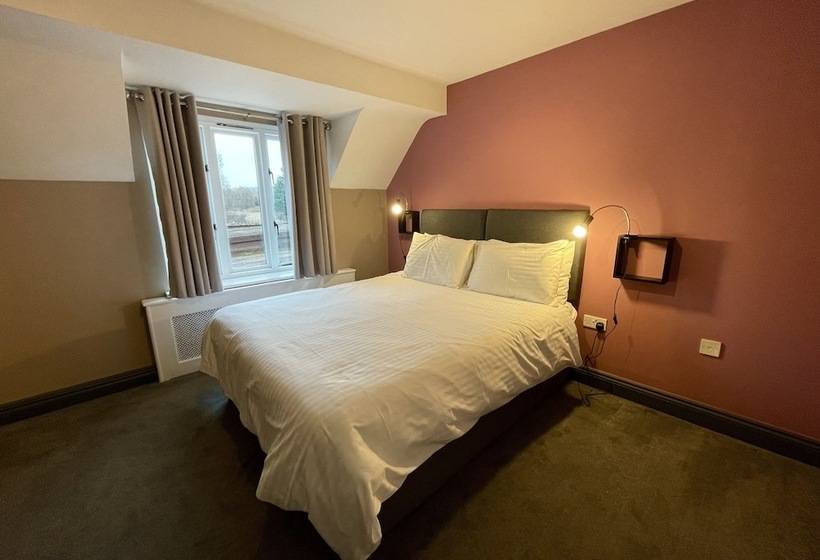 Отель Cadmore Lodge