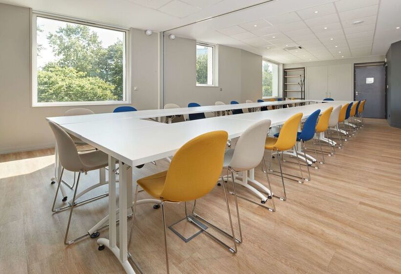 ホテル Campanile Nantes Centre  Saint Jacques