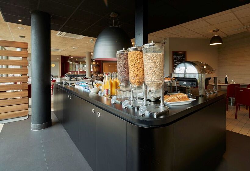 ホテル Campanile Nantes Centre  Saint Jacques