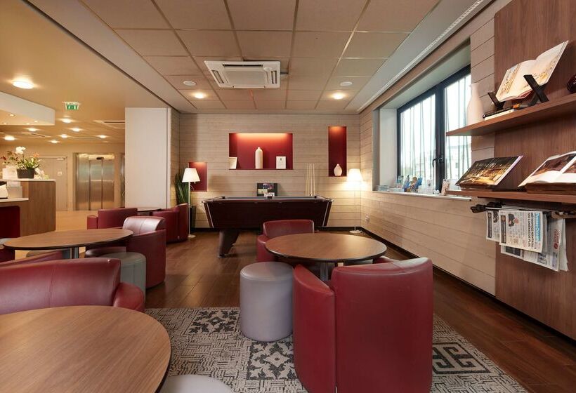 ホテル Campanile Nantes Centre  Saint Jacques