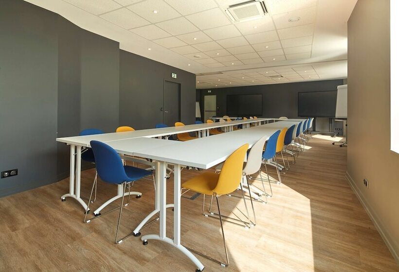 ホテル Campanile Nantes Centre  Saint Jacques