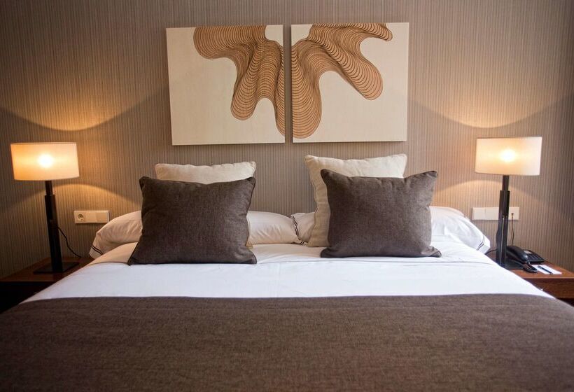 호텔 Carris Cardenal Quevedo