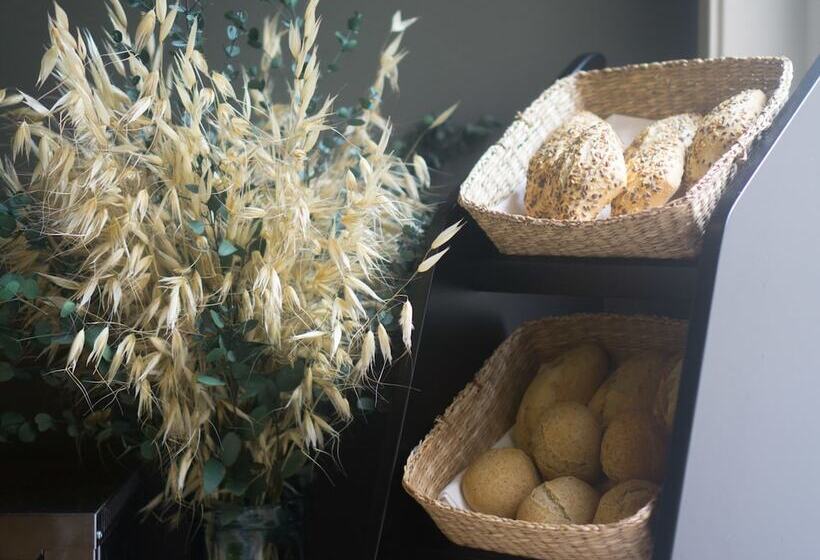 호텔 Carris Cardenal Quevedo