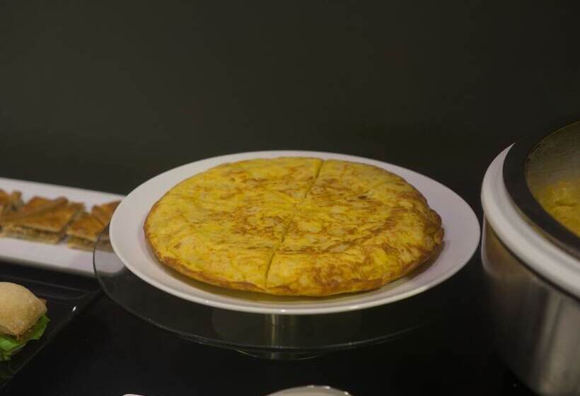 호텔 Carris Cardenal Quevedo