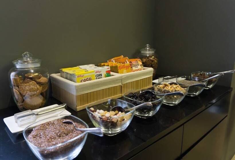 호텔 Carris Cardenal Quevedo